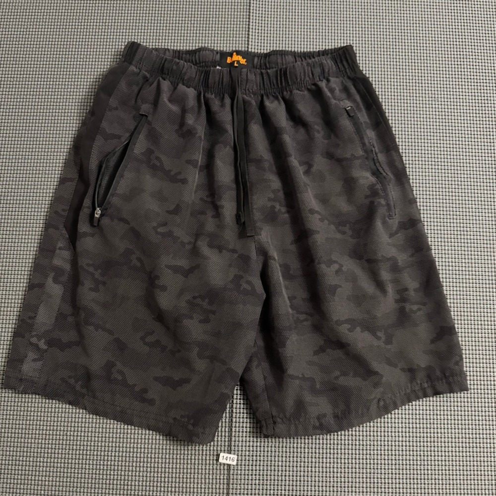 Bollinger Mens Camo Athletic Shorts Gray Mesh Zipper Pockets Size L